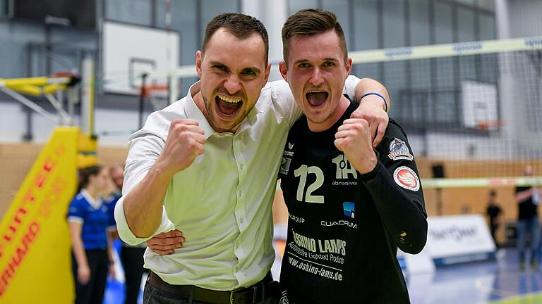 Meisterjubel: VCE-Trainer Christian Kranz und Tobias Werner Meisterjubel: VCE-Trainer Christian Kranz und Tobias Werner