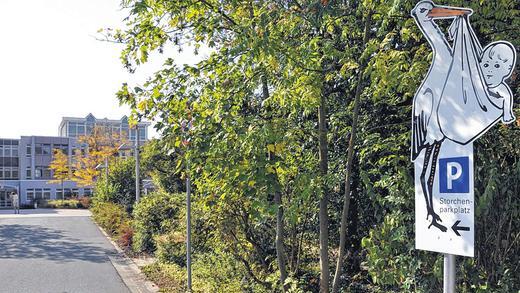 Kein Platz für Störche mehr: Der Landkreis Main-Spessart schließt zum Jahresende seine Geburtshilfestation in Karlstadt. Kein Platz für Störche mehr: Der Landkreis Main-Spessart schließt zum Jahresende seine Geburtshilfestation in Karlstadt.