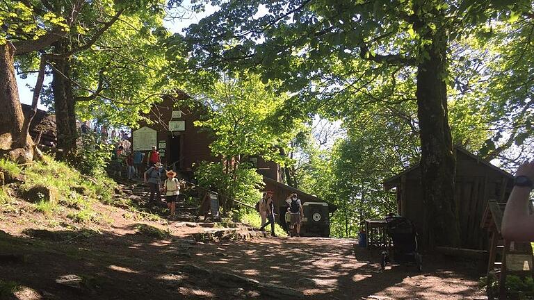 Historische Entscheidung bei der Hauptversammlung des Gesamt-Rhönklub: Der Verein trennt sich von der Milseburghütte.