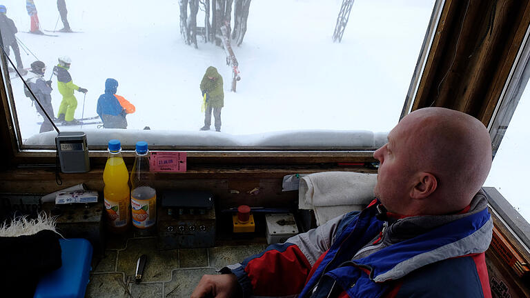 Wacher Blick am Blicklift: Einer passt immer auf, dass alles gut läuft bei Liftbetrieb.