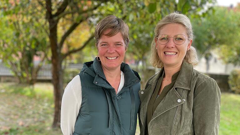 Die Lehrerinnen Marion Breitenbach (links) und  Katharina Nöth sind seit diesem Schuljahr verantwortlich für die Beratungsstelle für Inklusion am Schulamt Rhön-Grabfeld.