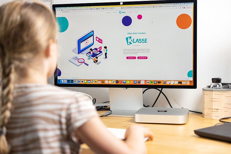 Mit dem Projekt KLASSE! unterstützt die Main-Post Schülerinnen und Schüler bei der Medienkunde. Mit dem Projekt KLASSE! unterstützt die Main-Post Schülerinnen und Schüler bei der Medienkunde.