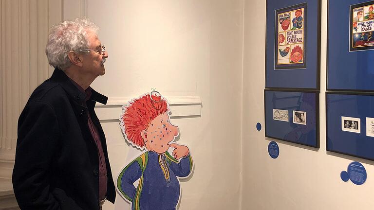 Paul Maar in seiner Ausstellung - Museen der Stadt Bamberg. Paul Maar in seiner Ausstellung - Museen der Stadt Bamberg.