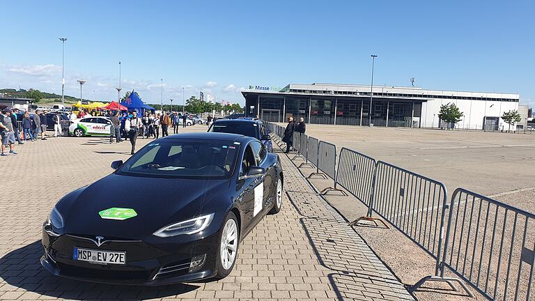 Alexander Goldbergs Tesla in Freiburg.