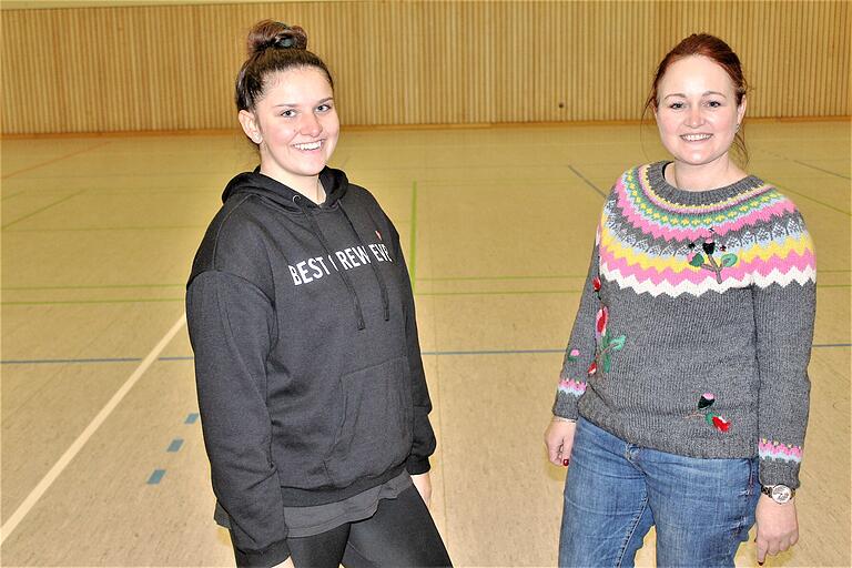 Tanzsport-Abteilungsleiterin Sigrid Klemenz (rechts) vom SV-DJK Unterspiesheim mit Trainerin Anna Lena Stevens. Tanzsport-Abteilungsleiterin Sigrid Klemenz (rechts) vom SV-DJK Unterspiesheim mit Trainerin Anna Lena Stevens.