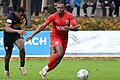 Oluwabori Falaye (rechts) war zuletzt vereinslos und gab im Spiel gegen die SpVgg Hankofen-Hailing sein Debüt im Trikot des TSV Aubstadt.