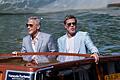 81. Internationale Filmfestspiele Venedig       -  Brad Pitt (r) und George Clooney sind für die Premiere ihres neuen Films nach Venedig gekommen.