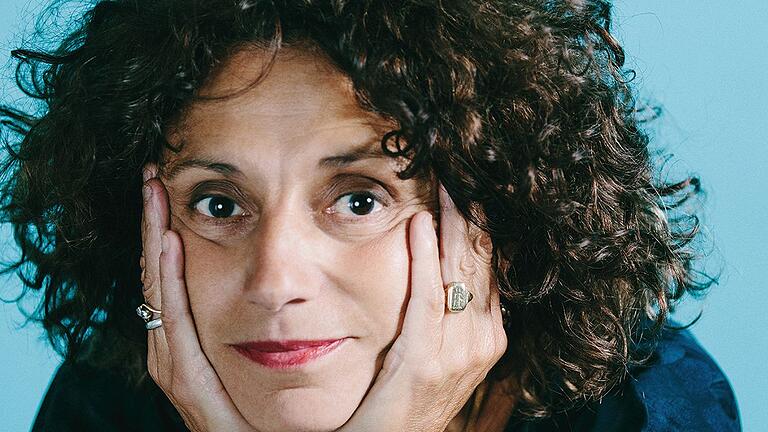Adriana Altaras, Schauspielerin und Schriftstellerin, ist am 18. April zu Gast bei Literatur live im Falkenhaus.&nbsp;