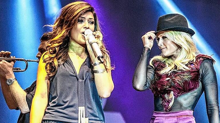 Maria Voskania (links) mit Helene Fischer