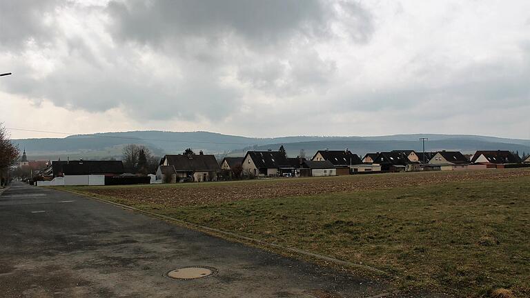 Auch um das neue Baugebiet an der Burgstraße in Ostheim ging es in der jüngsten Sitzung des Stadtrates (Archivbild vom März 2021). Dort sollen 25 Bauplätze entstehen.