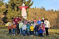 Rhönklubkinder mit Strohhexe.