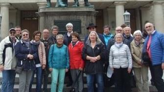 Die Reisegruppe des Burkardrother Rhönklubs in Weimar. Walter Kuhn       -  Die Reisegruppe des Burkardrother Rhönklubs in Weimar. Walter Kuhn