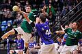 Das Hinspiel beim TV Großwallstadt (Mitte: Thomas Rink) gewannen die Rimparer Wölfe um Kapitän Patrick Schmidt (am Ball) im November 2021 in der Untermainhalle in Elsenfeld mit 29:25.