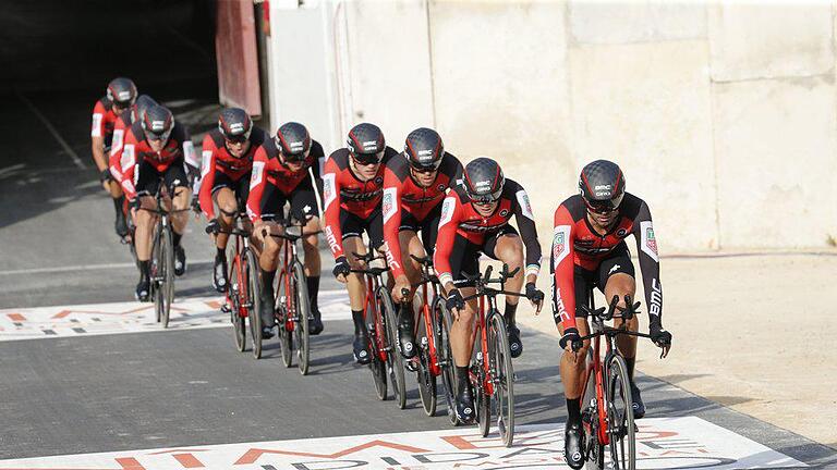 Etappenseiger       -  Das Team BMC gewann die 1. Etappe der Vuelta 2017.