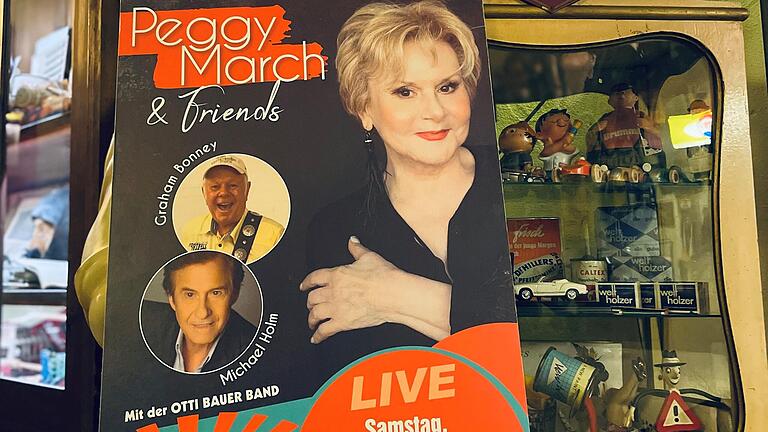 Am Samstag, 1. Juli, ist Schlagersängerin Peggy March, zusammen mit Graham Bonney und Michael Holm, bei den Fladungen Classics auf der Bühne am Marktplatz zu erleben. Am Samstag, 1. Juli, ist Schlagersängerin Peggy March, zusammen mit Graham Bonney und Michael Holm, bei den Fladungen Classics auf der Bühne am Marktplatz zu erleben.