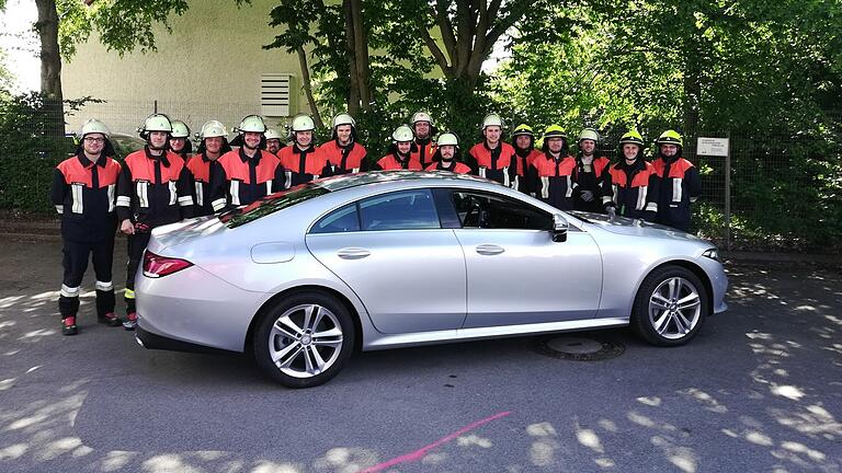 Der Feuerwehr Donnersdorf wurde von Daimler-Benz ein Nullserienfahrzeug zur Verfügung gestellt.