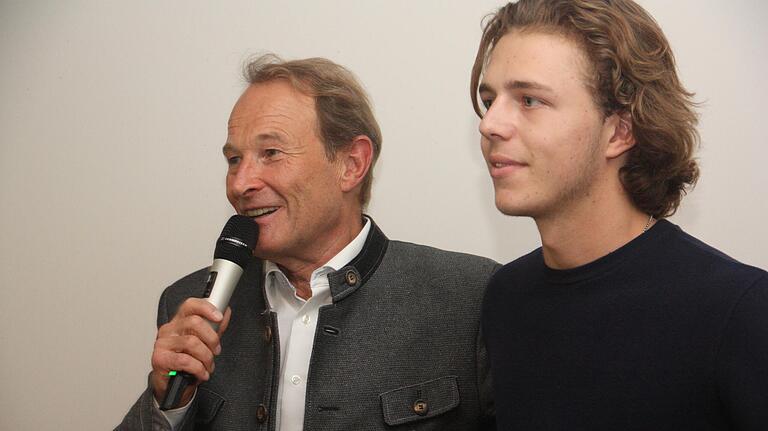 Weilte unter den Ehrengästen: Joel Beckenbauer (rechts), der Sohn von Fußball-Ikone Franz Beckenbauer, der mit Bauherr Peter Heidecker befreundet ist.