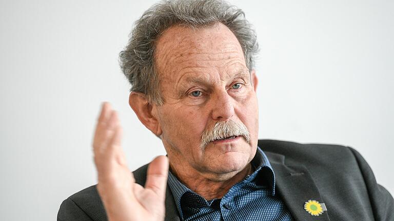 Grünen-Landtagsabgeordneter Paul Knoblach kritisiert das BEG-Gutachten zur Steigerwaldbahn weiterhin. Grünen-Landtagsabgeordneter Paul Knoblach kritisiert das BEG-Gutachten zur Steigerwaldbahn weiterhin.