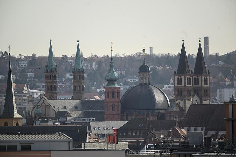 Bick auf die Würzburger Innenstadt: Die privaten Geschäfte des Kämmeres hat die Stadtgesellschaft beschäftigt. Bick auf die Würzburger Innenstadt: Die privaten Geschäfte des Kämmeres hat die Stadtgesellschaft beschäftigt.