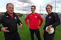 Verstehen sich blind: Die Trainer der U-15-Rothosen Hans-Jürgen Heidenreich (links), Florian Pflüger (Mitte) und Gregor Opfermann.