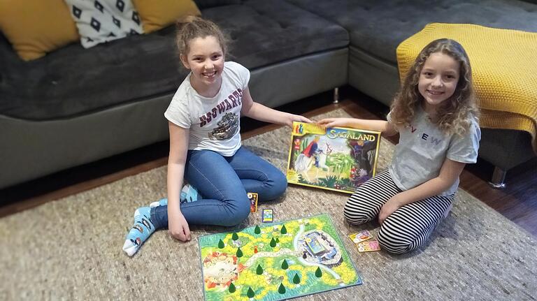 Saliha und Selma Abidi aus Karlstadt lieben Märchen und deshalb spielen sie so gerne Sagaland. Saliha und Selma Abidi aus Karlstadt lieben Märchen und deshalb spielen sie so gerne Sagaland.