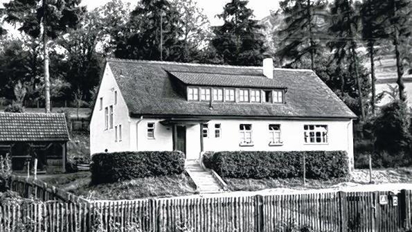 So war das damals       -  Die Lohrer Jugendherberge um das Jahr 1950 herum.REPRO: K. ANDERLOHR