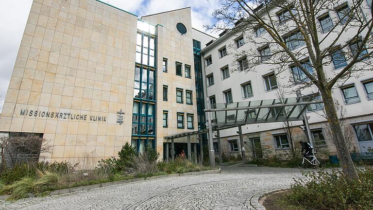 Das Klinikum Würzburg Mitte, hier der Standort Missioklinik, setzt an seinen Haupteingängen zukünftig auf Sicherheistpersonal.&nbsp;