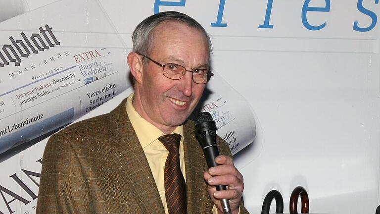 Im Jahr 2008 übergab Siegfried Schmitt nach seiner Amtszeit den symbolischen Rathausschlüssel an seinen Nachfolger Karl Gerhard. Von ihm werde damit eine Last genommen, der Schlüssel trage auch viel Arbeit in sich, sagte Schmitt damals. Im Jahr 2008 übergab Siegfried Schmitt nach seiner Amtszeit den symbolischen Rathausschlüssel an seinen Nachfolger Karl Gerhard. Von ihm werde damit eine Last genommen, der Schlüssel trage auch viel Arbeit in sich, sagte Schmitt damals.