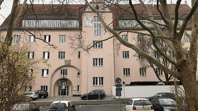 Das Gebäude der Friedrich-Fischer-Schule (FOS/BOS) in der Goethestraße in Schweinfurt.