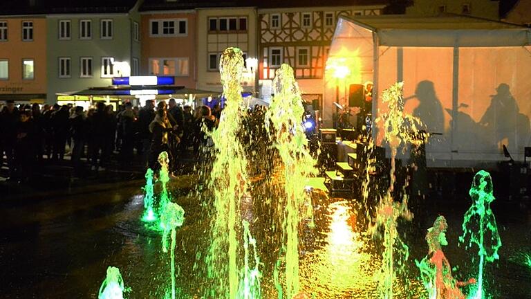 Bei der Erlebnisnacht an diesem Samstag erstrahlt Mellrichstadt im Schein tausender Lichter. Bei der Erlebnisnacht an diesem Samstag erstrahlt Mellrichstadt im Schein tausender Lichter.