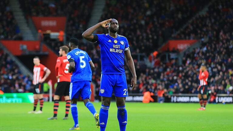 Sol Bamba       -  Sol Bamba spielte auch für Cardiff City in der Premier League. Nun ist Bamba gestorben.