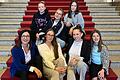 Letizia Pfau, Emilia Johanni und Eva Burger vom FLSH Gymnasium Gaibach sowie Yaara Henning, Isabell Marquard und Emma Melber vom EGM Münsterschwarzach mit Barbara Becker, MdL (vorne links).