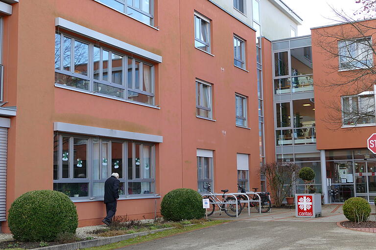 Auch in Bamberg unterhält der Caritasverband zahlreiche Einrichtungen, etwa das Seniorenpflegeheim St. Josef in Gaustadt. Auch in Bamberg unterhält der Caritasverband zahlreiche Einrichtungen, etwa das Seniorenpflegeheim St. Josef in Gaustadt.