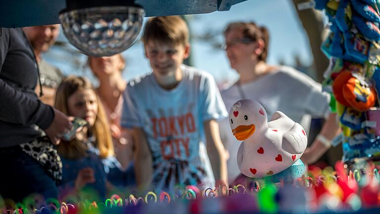 Kitzinger hoffen auf gutes Wetter: Das Frühlingsfest steht vor der Tür. Kitzinger hoffen auf gutes Wetter: Das Frühlingsfest steht vor der Tür.
