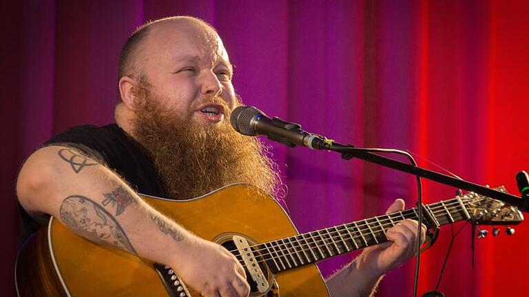 Konzert Andreas Kümmert - Konzert Andreas Kümmert in den Burg-Lichtspielen in Karlstadt-Mühlbach Konzert Andreas Kümmert - Konzert Andreas Kümmert in den Burg-Lichtspielen in Karlstadt-Mühlbach