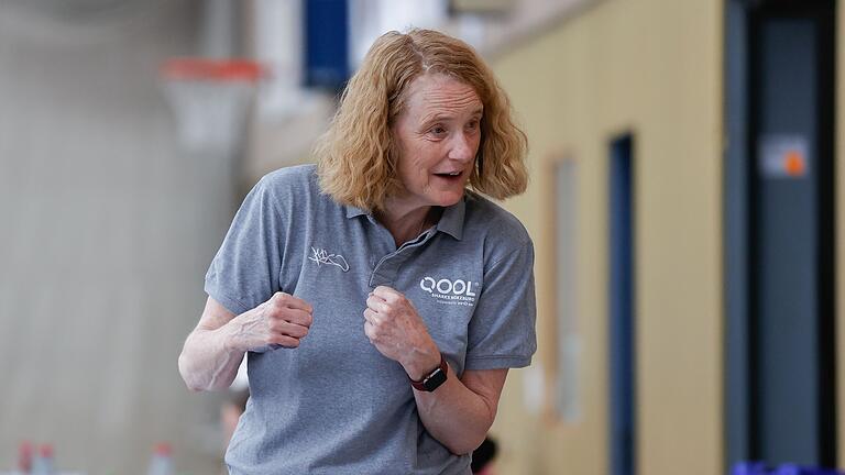 Headcoach Janet Fowler-Michel ist mit der körperlichen Verfassung der Würzburger Zweitliga-Basketballerinnen schon sehr zufrieden.