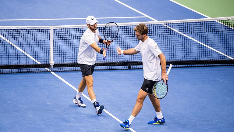 Tennis Davis Cup - Ungarn - Deutschland       -  Im Davis Cup sind Kevin Krawietz und Tim Pütz ein Erfolgsduo - bei Olympia greifen sie nicht in den Medaillenkampf ein.