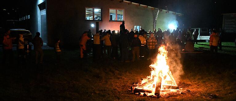 Gegen das geplante Mercosur-Freihandelsabkommen zwischen der EU und südamerikanischen Staaten wurde am Montagabend auch in Stetten protestiert. Gegen das geplante Mercosur-Freihandelsabkommen zwischen der EU und südamerikanischen Staaten wurde am Montagabend auch in Stetten protestiert.