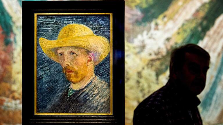 KINA - Manche hielten ihn für verrückt - Der Maler Vincent van Go       -  &bdquo;Selbstporträt mit Strohhut&ldquo;: Das Bild, das Vincent van Gogh von sich malte, hängt heute im Van Gogh Museum in Amsterdam.