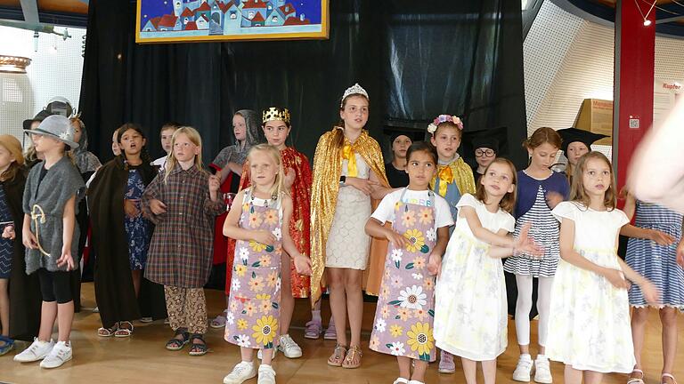 Ein zauberhaftes und kindgerechtes Singspiel auf hohem musikalischen Niveau führte der Kinderchor im Klempnermuseum auf.