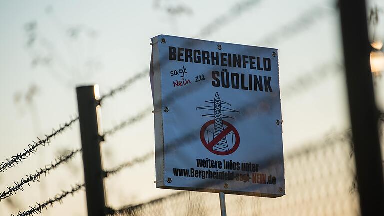 Der Ausbau der Stromtrassen sorgt in der Region seit Jahren für Protest. Jetzt hat der Bund seine neuen Ausbau-Pläne beschlossen.