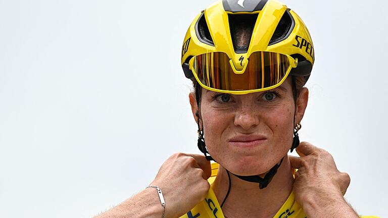 Tour de France Frauen       -  Demi Vollering hat nach dem Massensturz auf der fünften Etappe das Gelbe Trikot abgeben müssen.