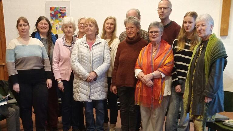 Auf dem Bild Sabine Beck, Judith Mathiasch, Brigitte Bach, Dagmar Schneider, Renate Dornheim, Miriam Schoch, Thomas Fuchsenberger, Dorothea Fuchsenberger, Elke Schrapp, Stefan Portner, Rahel Schoch und Christiane Arnold.