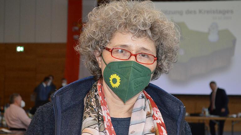 Auch Monika Koch (Grüne/BfU) ist neu im Kreistag und sprach den Eid. Auch Monika Koch (Grüne/BfU) ist neu im Kreistag und sprach den Eid.