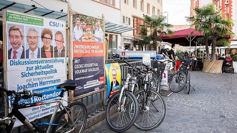 Nicht nur in der Würzburger Innenstadt hängen bereits Wahlplakate. Doch die Vorschriften sind von Stadt zu Stadt verschieden. Nicht nur in der Würzburger Innenstadt hängen bereits Wahlplakate. Doch die Vorschriften sind von Stadt zu Stadt verschieden.