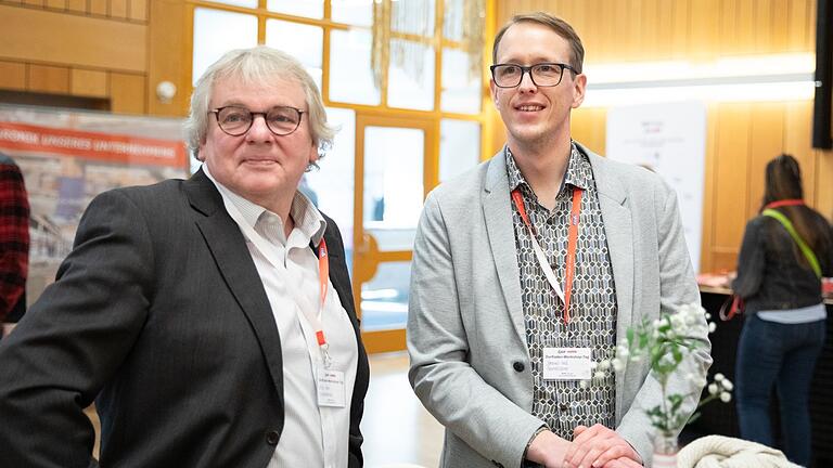 Dorfladenexperte Volker Hahn und Igros-Geschäftsführer Johannes Graf Dorfladenexperte Volker Hahn und Igros-Geschäftsführer Johannes Graf