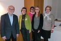 Im Bild (von links): Friedrich Steigerwald und das Büchereiteam Elisabeth Müller, Irene Söllner, Simone Merkl und Gisela Müller.