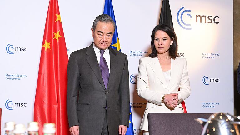 Fortsetzung 60. Münchner Sicherheitskonferenz (MSC)       -  An diesem Montag trifft die deutsche Außenministerin Annalena Baerbock (Grüne) zum dritten Mal in diesem Jahr mit ihrem chinesischen Kollegen Wang Yi zusammen. Wieder werden Konfliktthemen die Gesprächsagenda bestimmen.