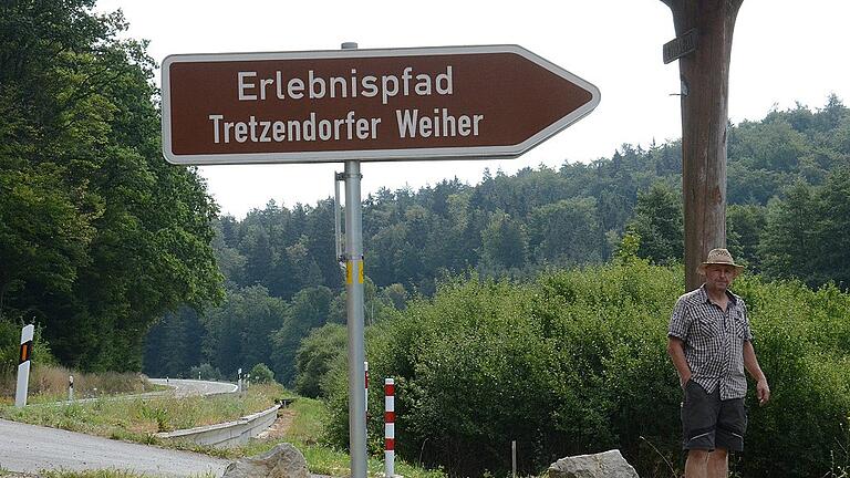 Andreas Kiraly, Vorsitzender der Ortsgruppe Eltmann-Steigerwald des Bund Naturschutzes, fürchtet, dass der Bau eines Radwegs den Bestand streng geschützter Arten im Naturschutzgebiet Tretzendorfer Weiher gefährdet. Deshalb reichte der BN Klage gegen das Vorhaben ein. Andreas Kiraly, Vorsitzender der Ortsgruppe Eltmann-Steigerwald des Bund Naturschutzes, fürchtet, dass der Bau eines Radwegs den Bestand streng geschützter Arten im Naturschutzgebiet Tretzendorfer Weiher gefährdet. Deshalb reichte der BN Klage gegen das Vorhaben ein.
