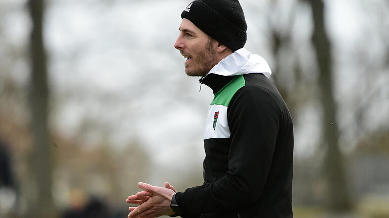 Trainer Tobias Strobl hofft auf einen Auswärtssieg seines FC 05 Schweinfurt gegen den SV Heimstetten. Trainer Tobias Strobl hofft auf einen Auswärtssieg seines FC 05 Schweinfurt gegen den SV Heimstetten.